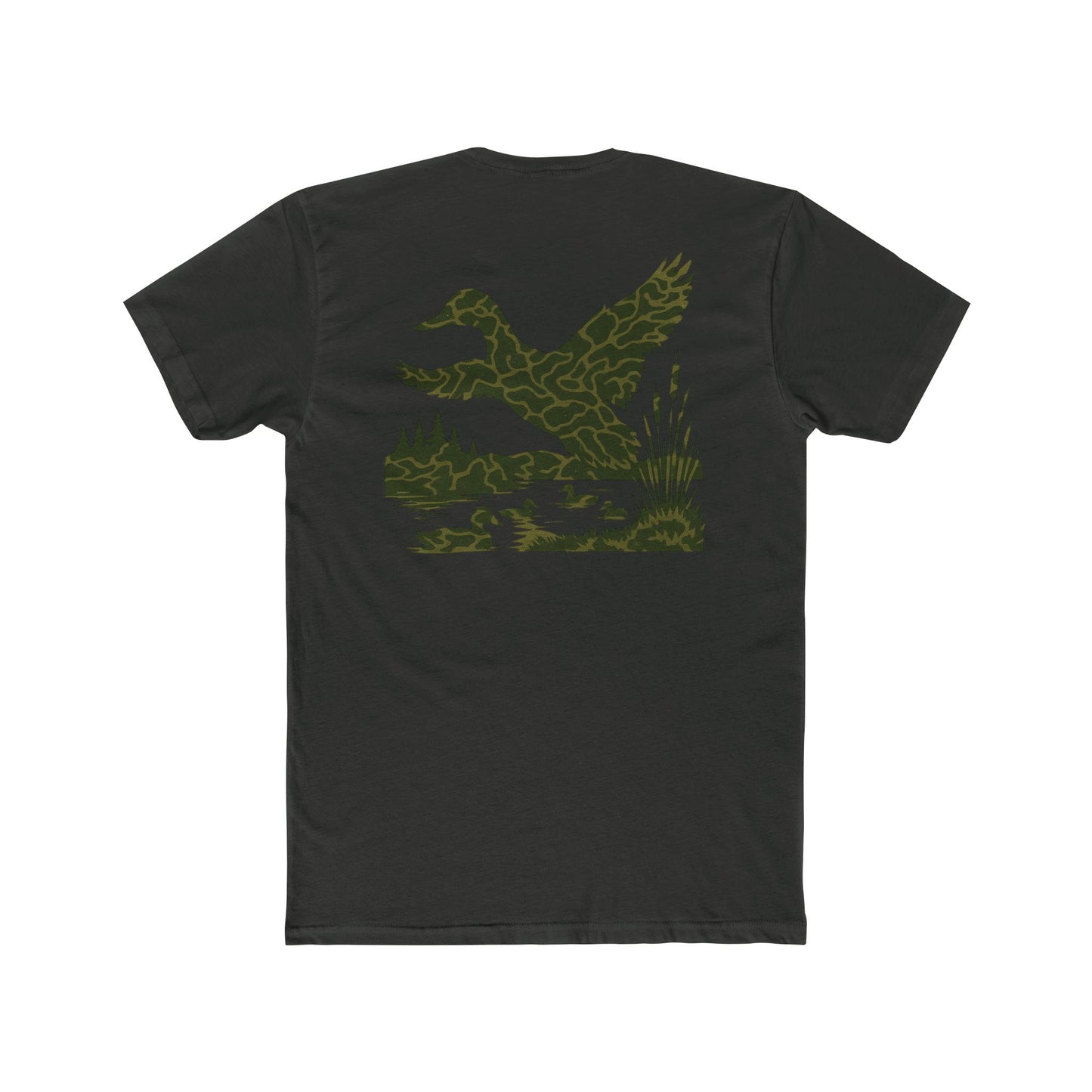 Vintage Black t-shirt with flying & swimming ducks in a full camo marsh scene #vintageblack