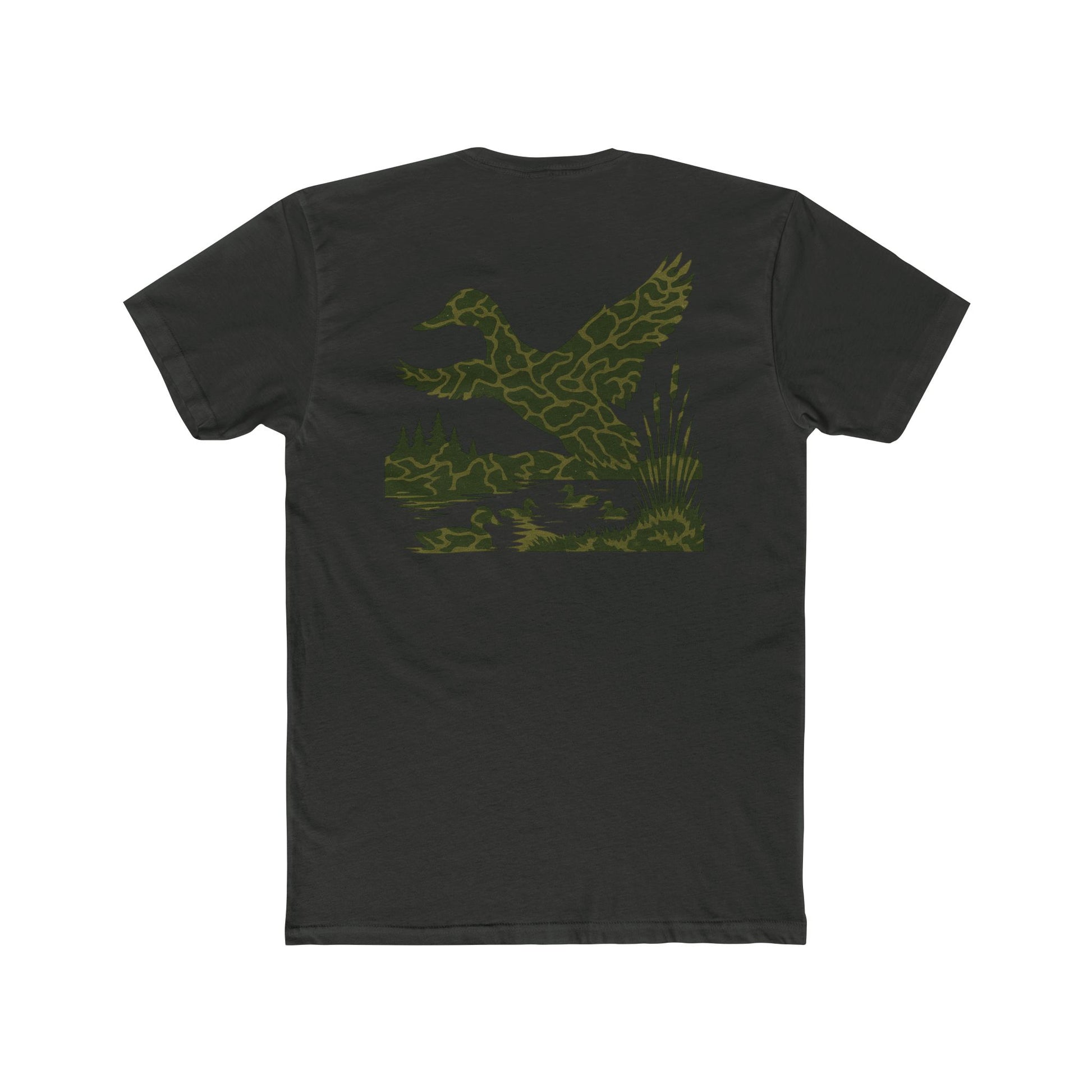 Vintage Black t-shirt with flying & swimming ducks in a full camo marsh scene #vintageblack