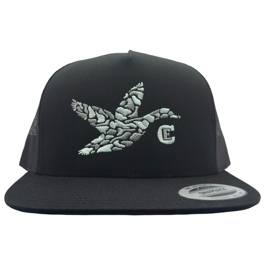 Yupoong 6006 snapback with graphic of duck and the CE logo #black