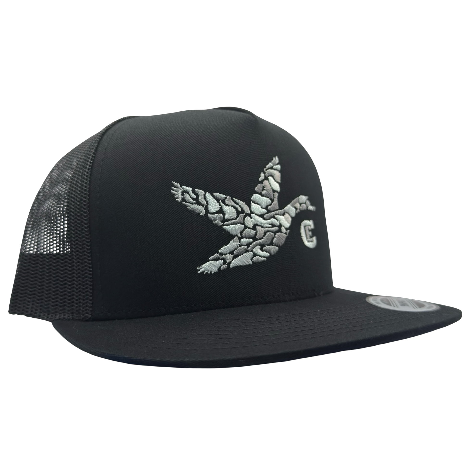 Yupoong 6006 snapback with graphic of duck and the CE logo #black
