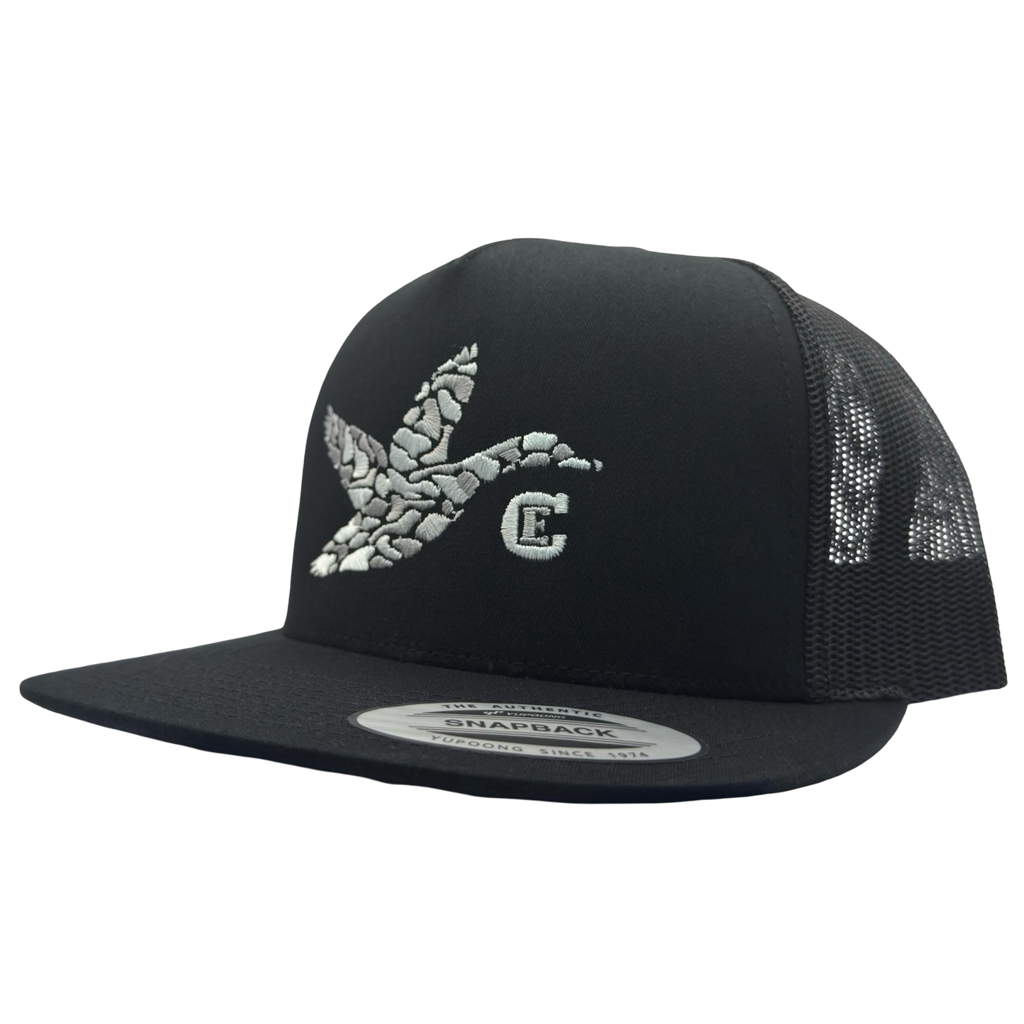 Yupoong 6006 snapback with graphic of duck and the CE logo #black