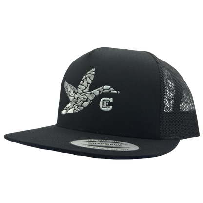 Yupoong 6006 snapback with graphic of duck and the CE logo #black